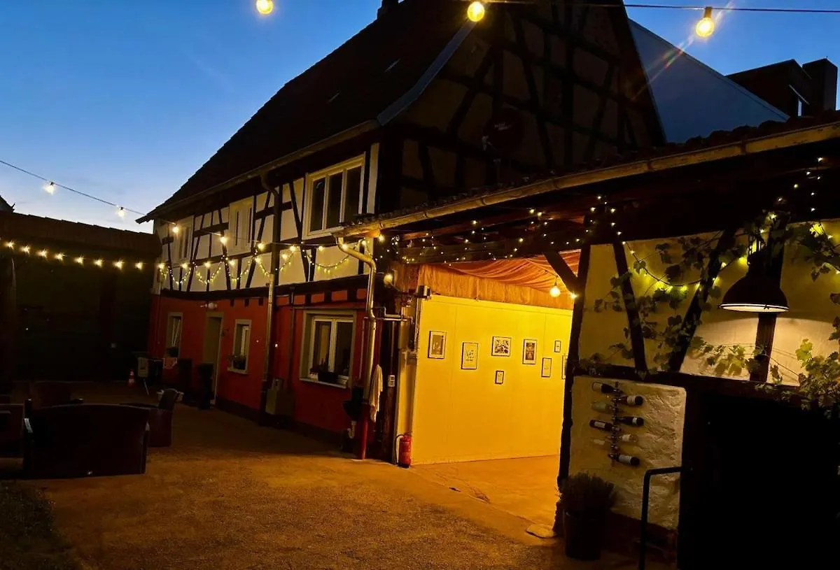 Charming Apartment In Historic Half-Timbered House Großwallstadt