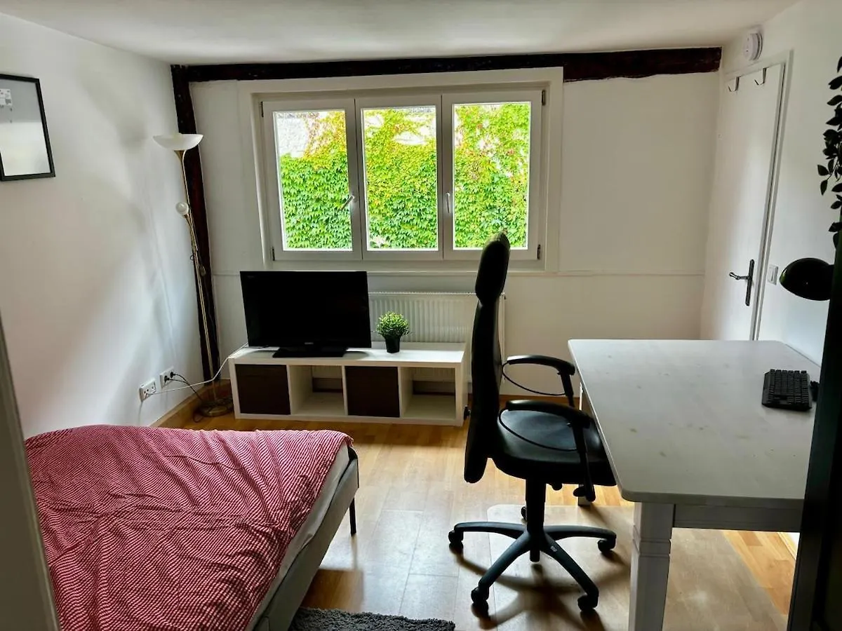 Charming Apartment In Historic Half-Timbered House Grosswallstadt